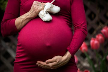 l’immagine rappresenta una donna in gravidanza