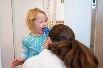 e placche sono contagiose e tampone faringeo per streptococco nei bambini
