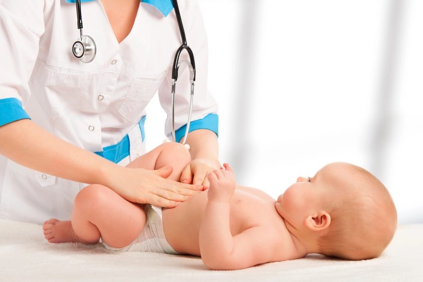 lingua bianca bambini, visita pediatrica per valutare mughetto in bocca